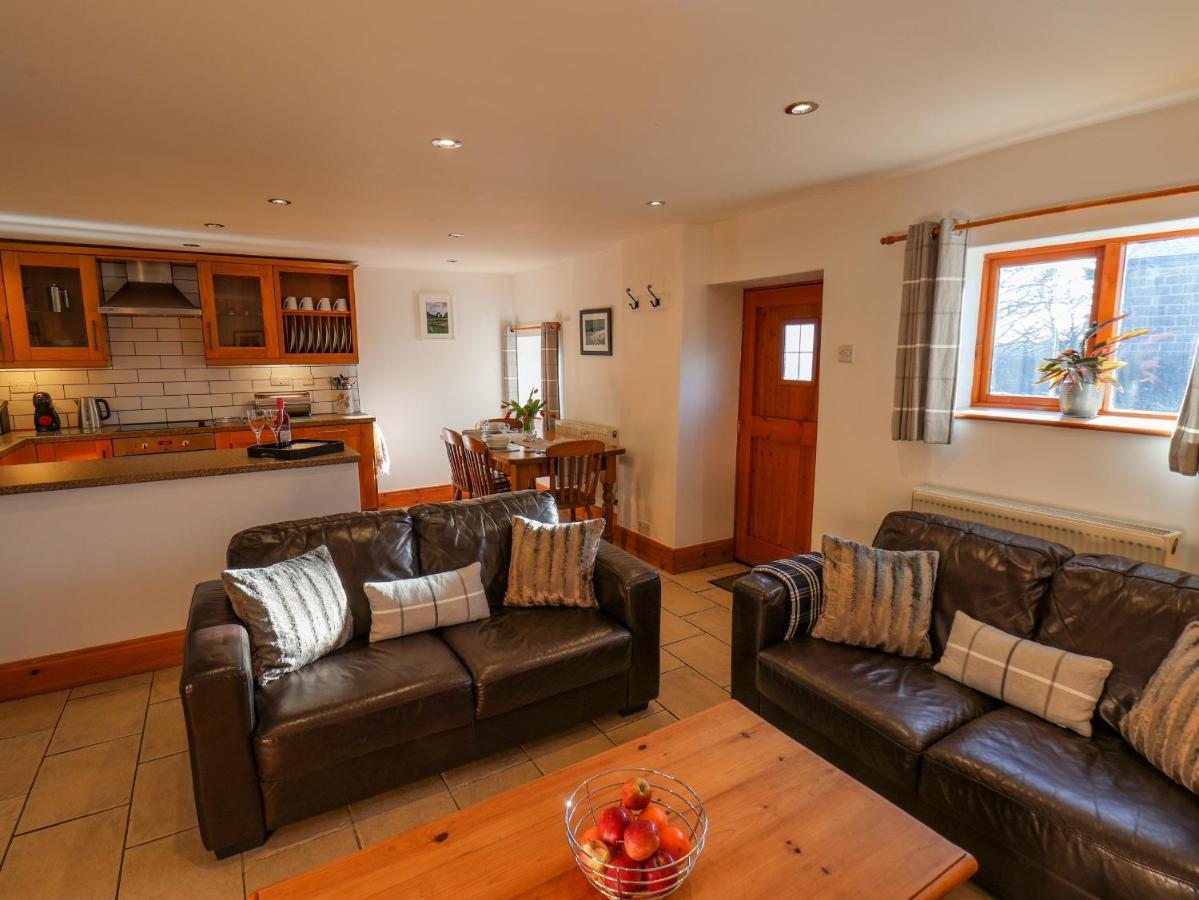 Hayloft Cottage Staintondale Kültér fotó
